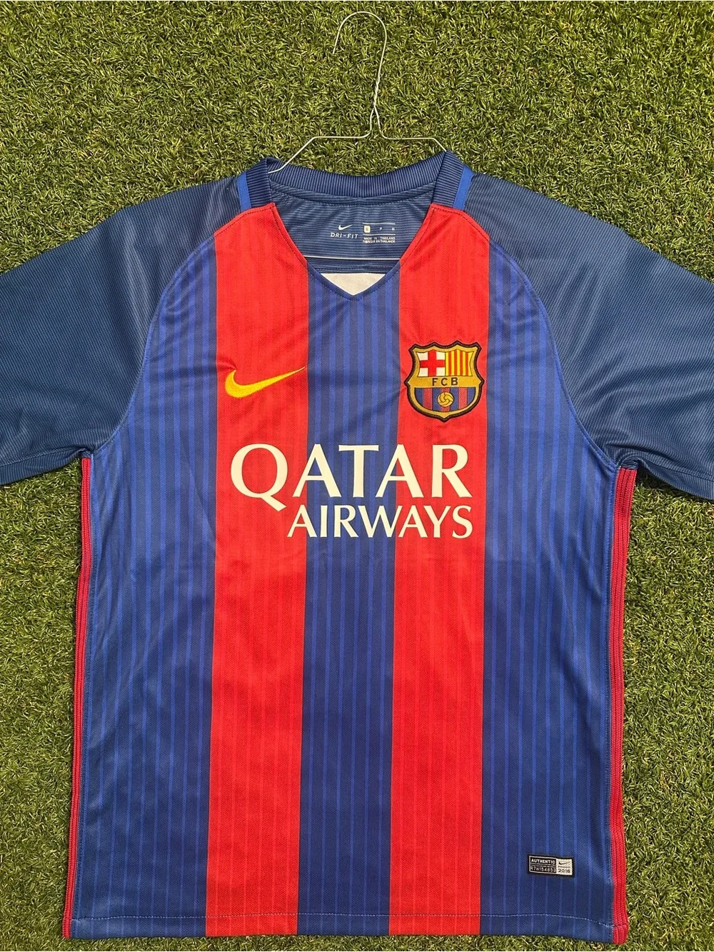 Nike Mens Blue Red FC Barcelona Messi #10 Jersey - Picture 2 of 5